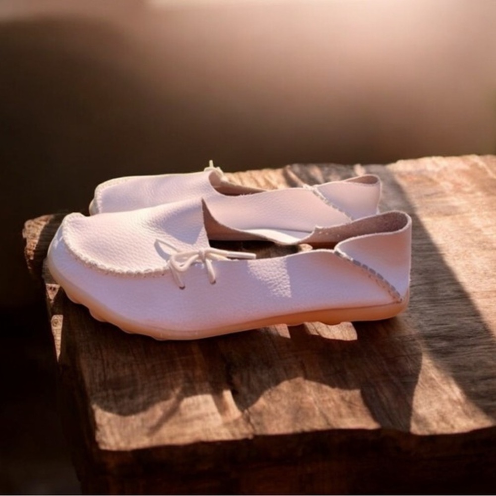 White soft genuine Leather Casual Loafers comfortable walking shoes